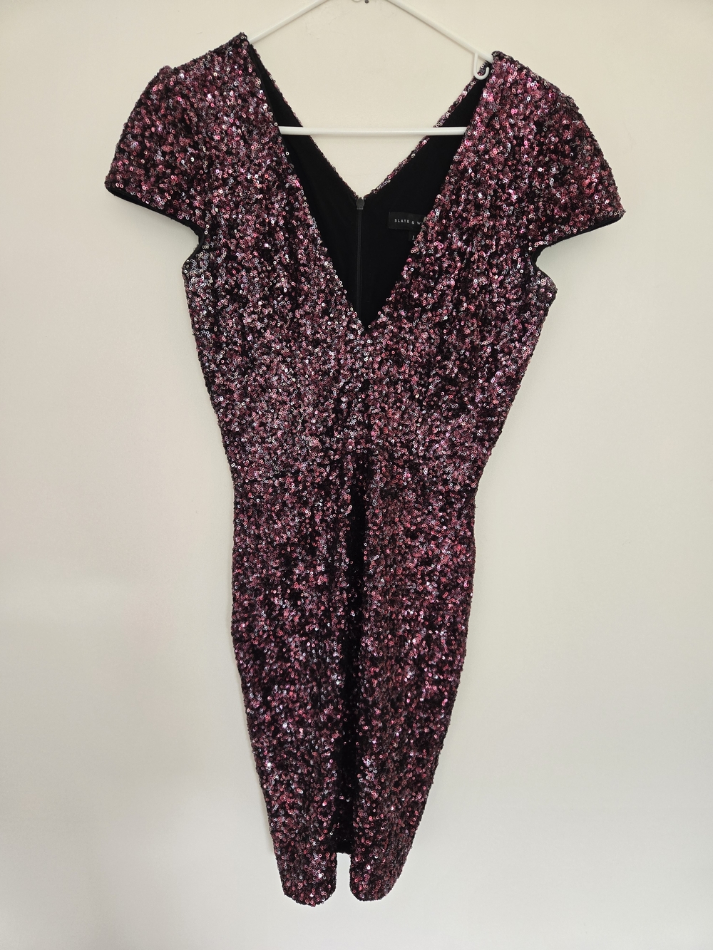 Slate + Willow Sequin V-Neck Cap Sleeve Cocktail Dress - Pink Size Large
